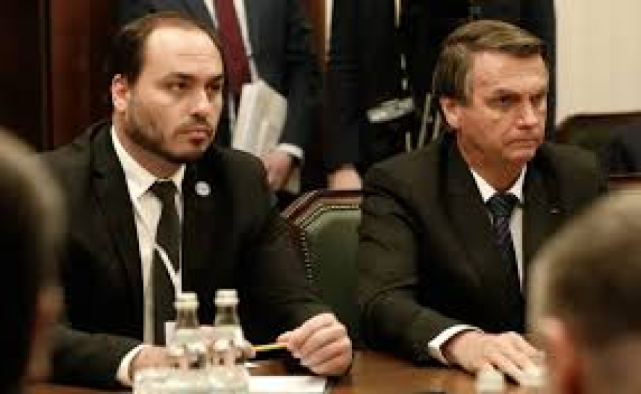 FIESC REAGE A SUPOSTA CANDIDATURA DE CARLOS BOLSONARO AO SENADO POR SC E DEFENDE LIDERANÇAS CATARINENSES